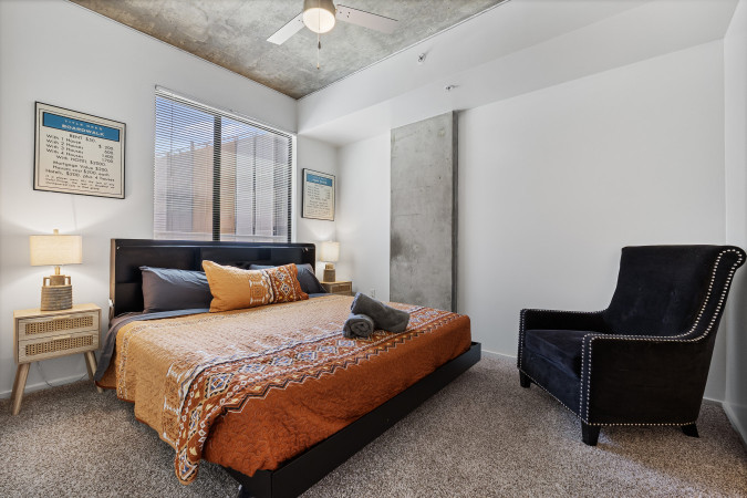 Phoenix furnished rental photo 8