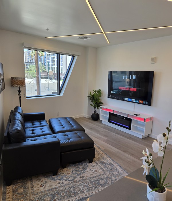 Phoenix furnished rental photo 3